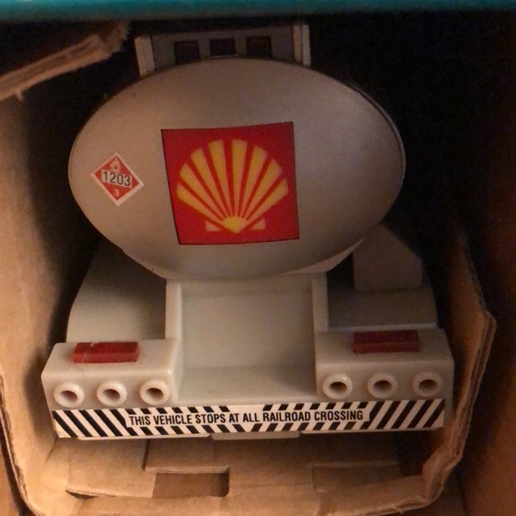 1993 Silverado Toy Tanker Truck in box - Picture 4 of 4